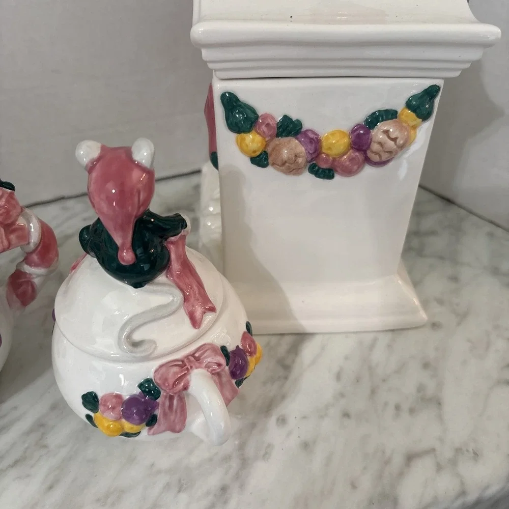 Cat Mouse Christmas 7 Pc Set Tea Pot Creamer Napkin Holder Lids Clock Pink
